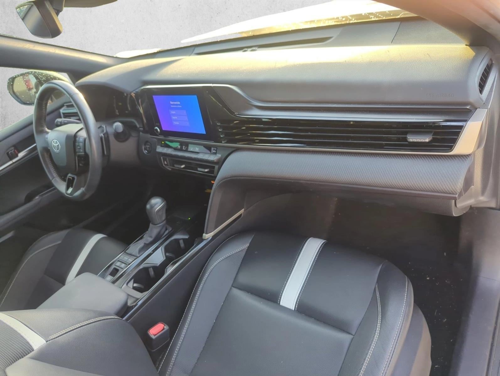2025 Toyota Camry SE (Natl)