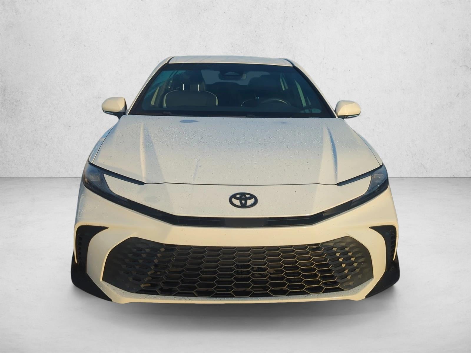 2025 Toyota Camry SE (Natl)