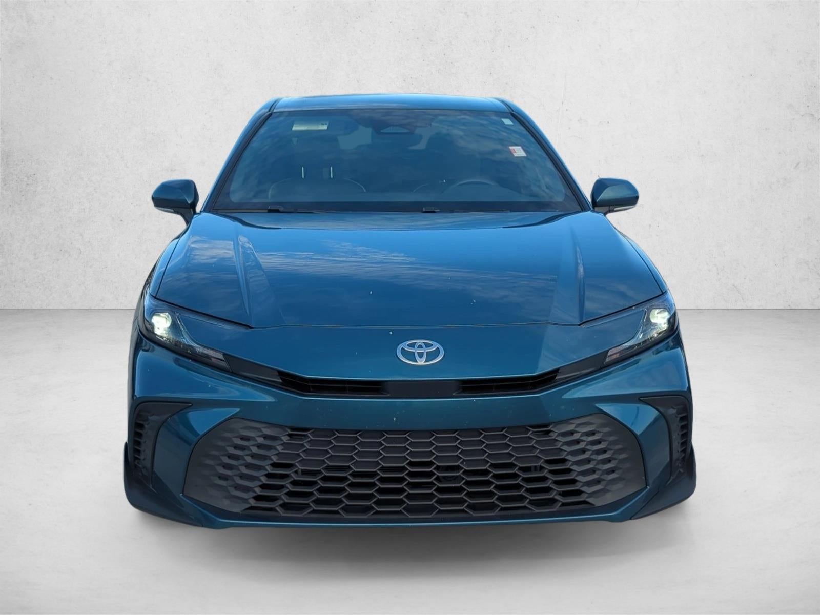 2025 Toyota Camry SE (SE)