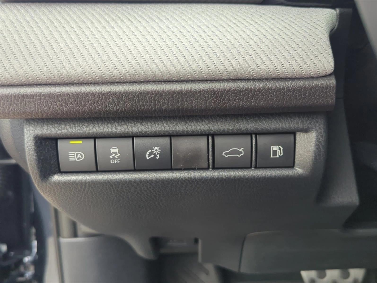 2026 Toyota Camry SE (SE)