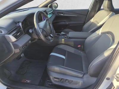 2025 Toyota Camry SE (SE)