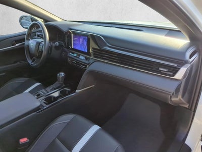 2025 Toyota Camry SE (SE)