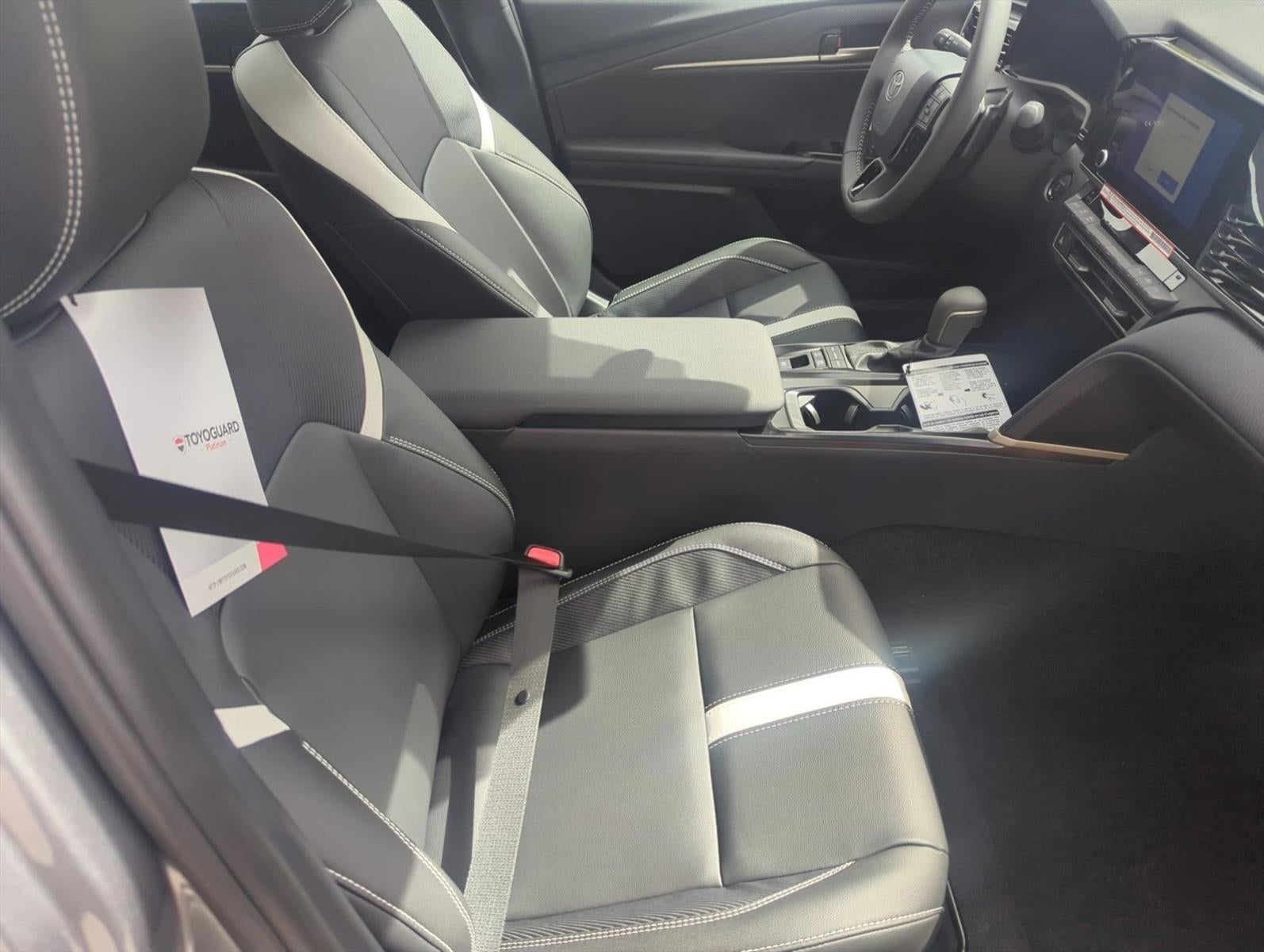 2026 Toyota Camry SE (SE)