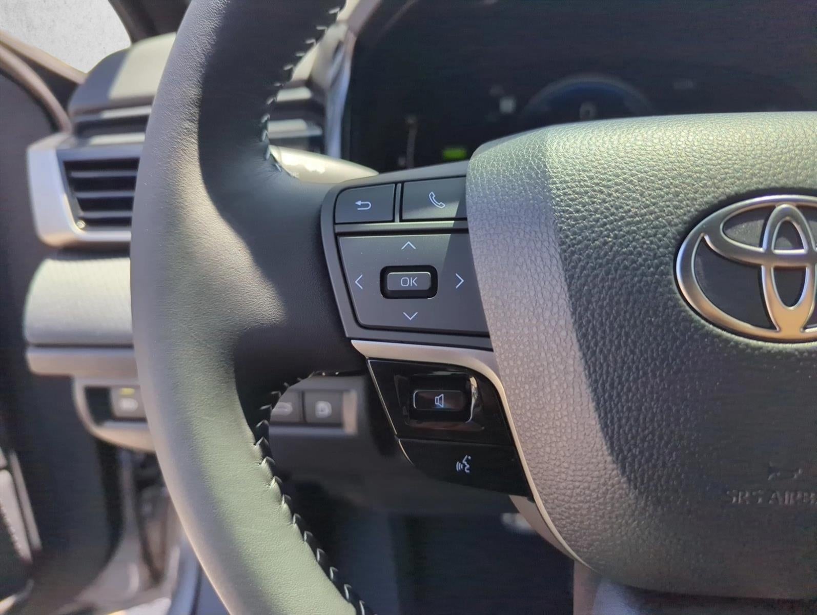 2026 Toyota Camry SE (SE)