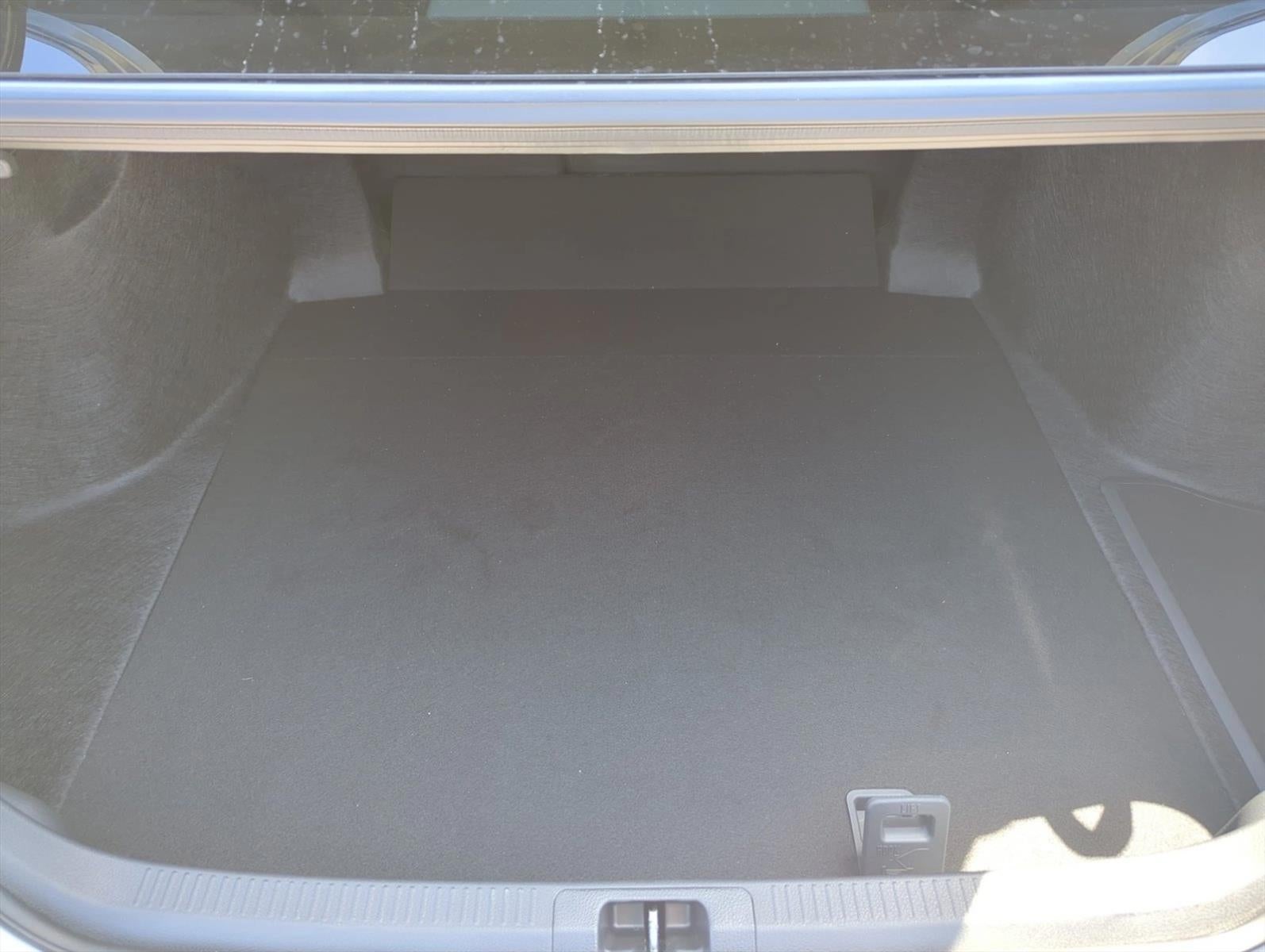 2026 Toyota Camry SE (SE)