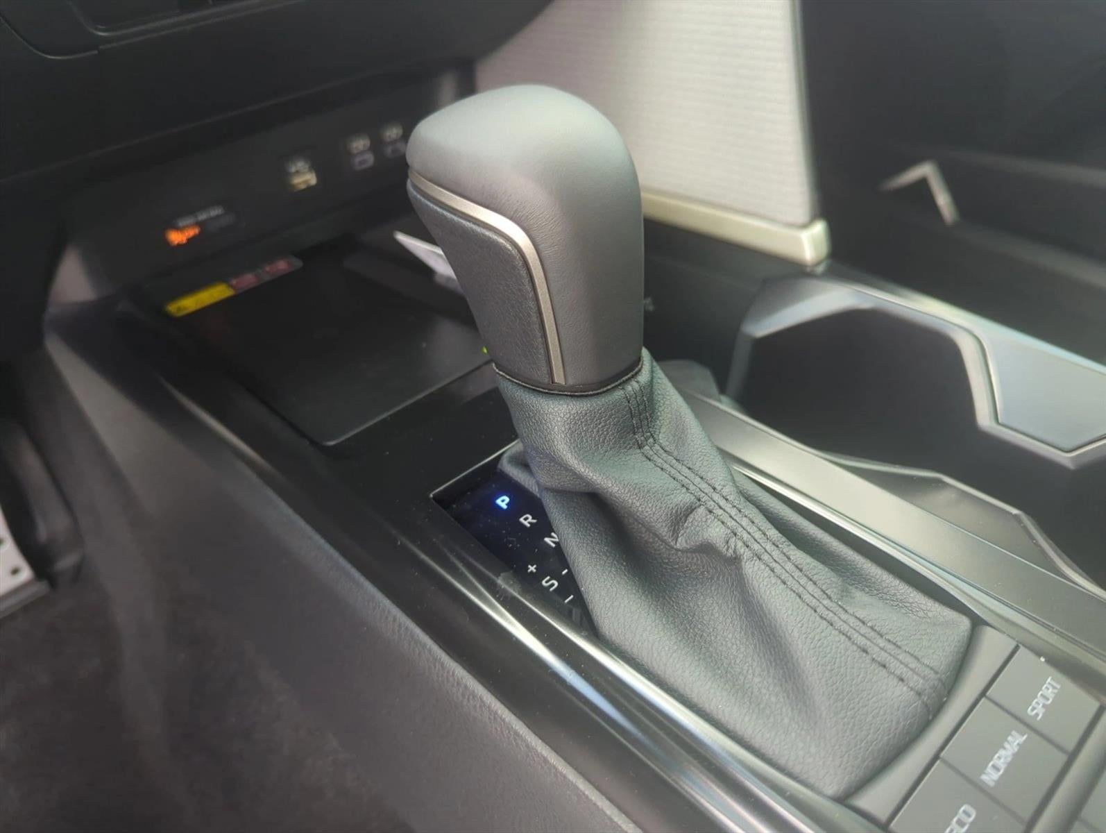 2026 Toyota Camry SE (SE)