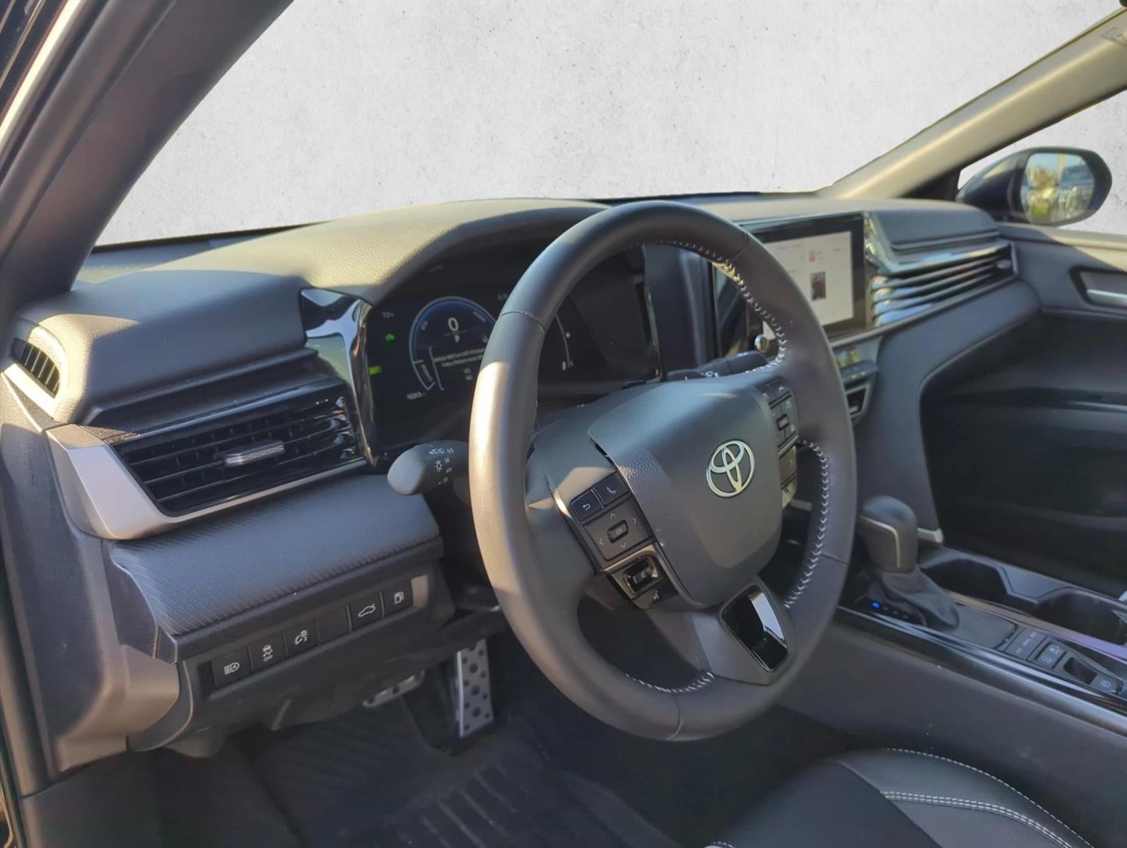2025 Toyota Camry SE (Natl)