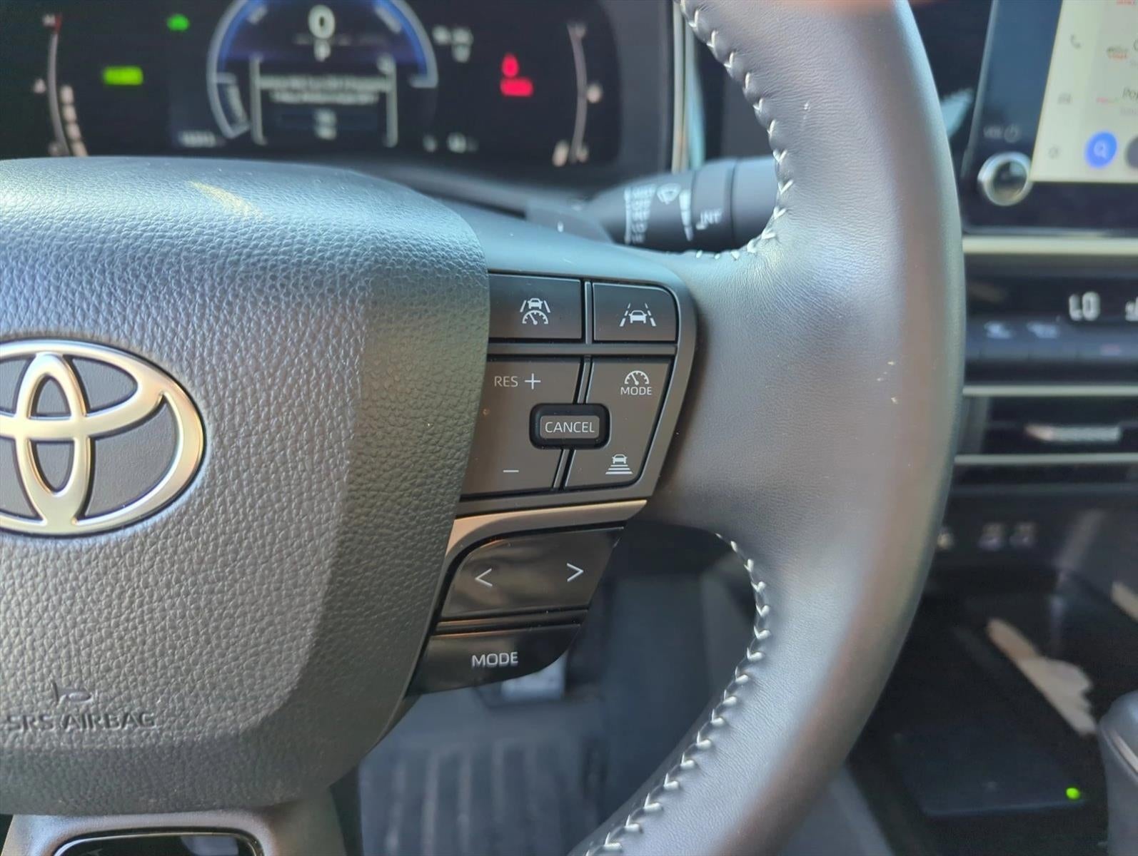 2025 Toyota Camry SE (Natl)