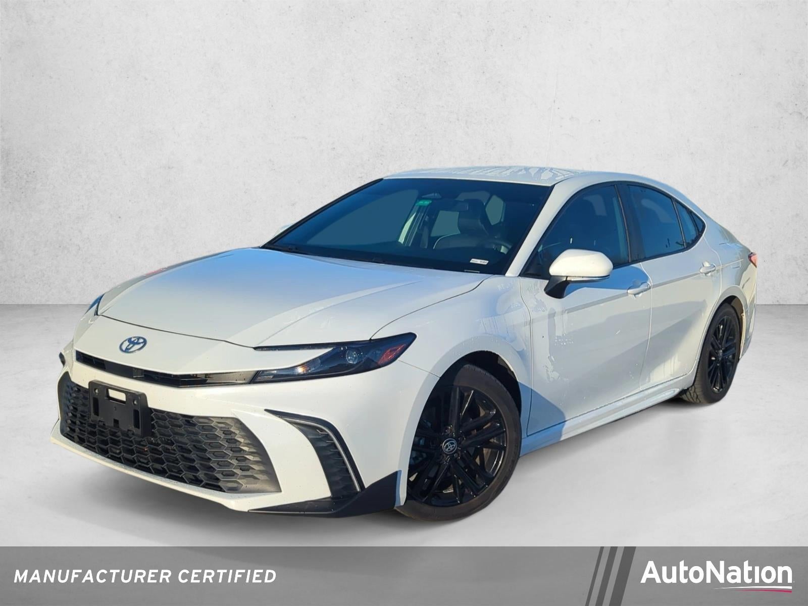 2025 Toyota Camry SE (Natl)