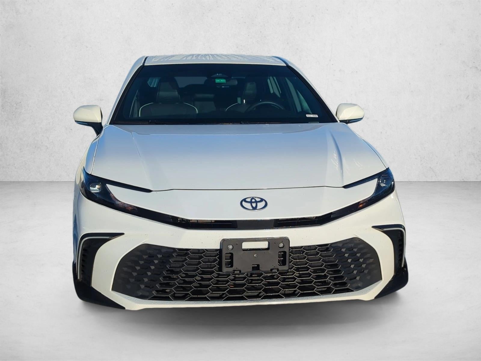 2025 Toyota Camry SE (Natl)