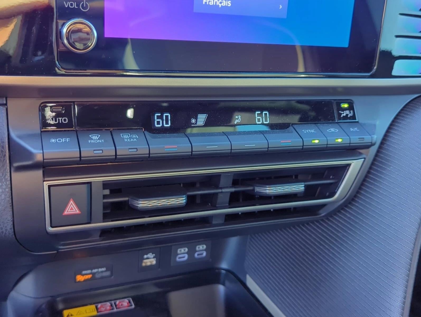 2025 Toyota Camry SE (SE)