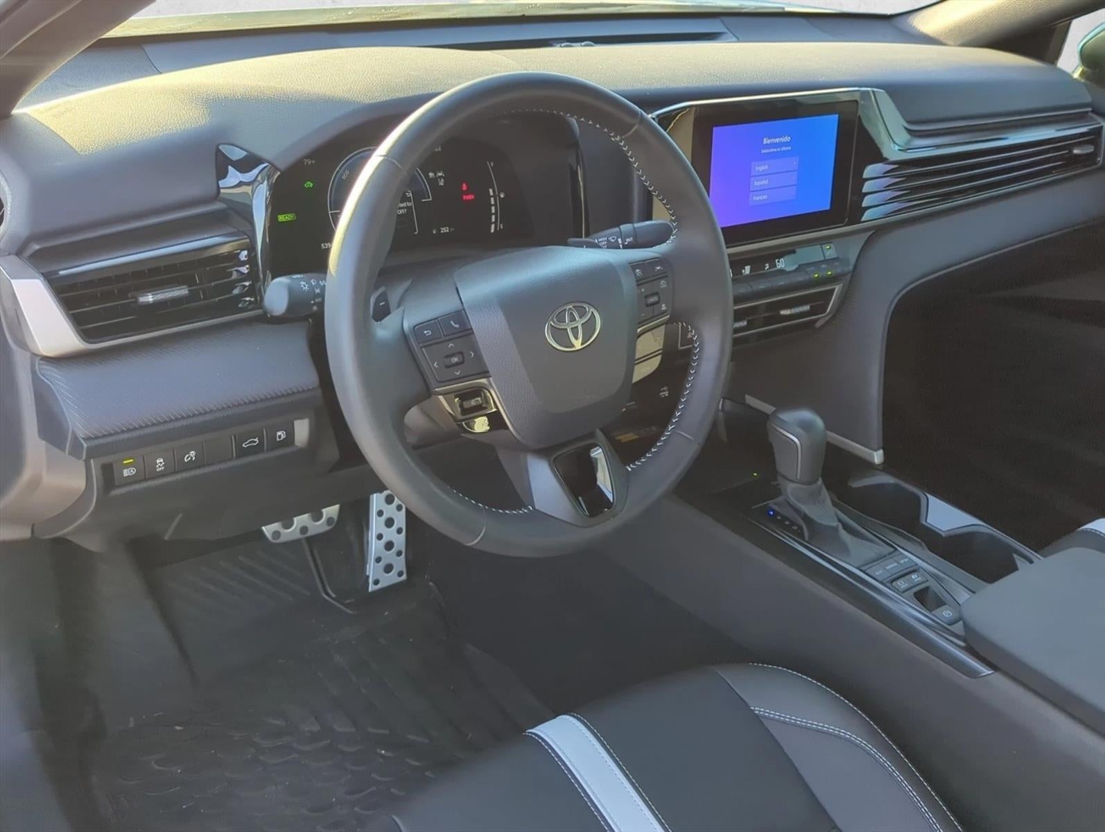 2025 Toyota Camry SE (SE)