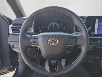 2025 Toyota Camry SE (Natl)
