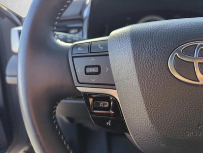 2025 Toyota Camry SE (Natl)