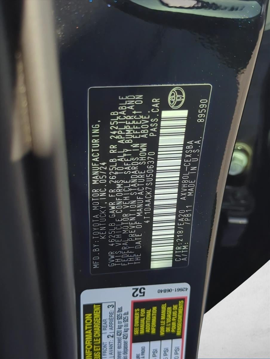 2025 Toyota Camry SE (Natl)