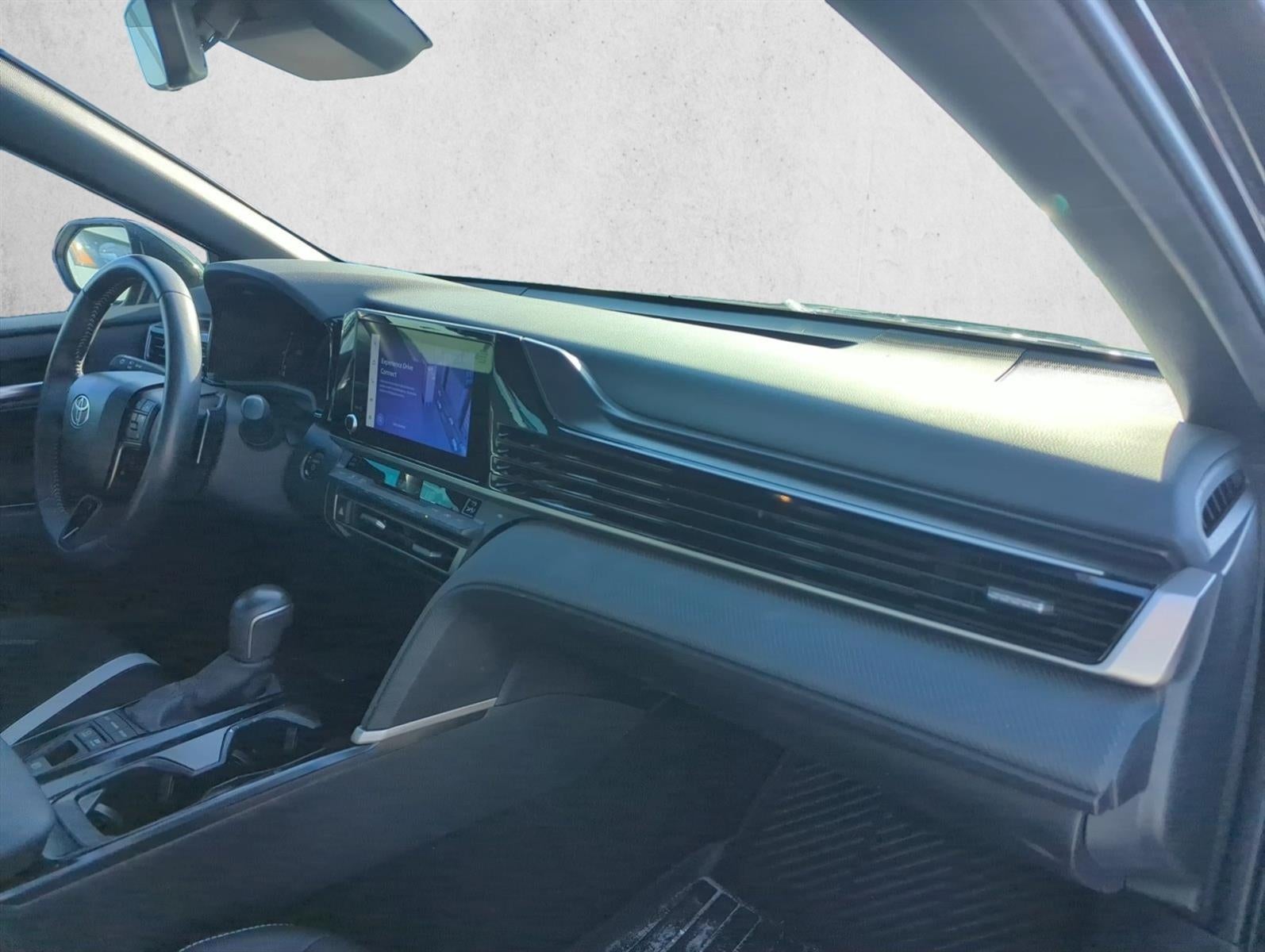 2025 Toyota Camry SE (Natl)