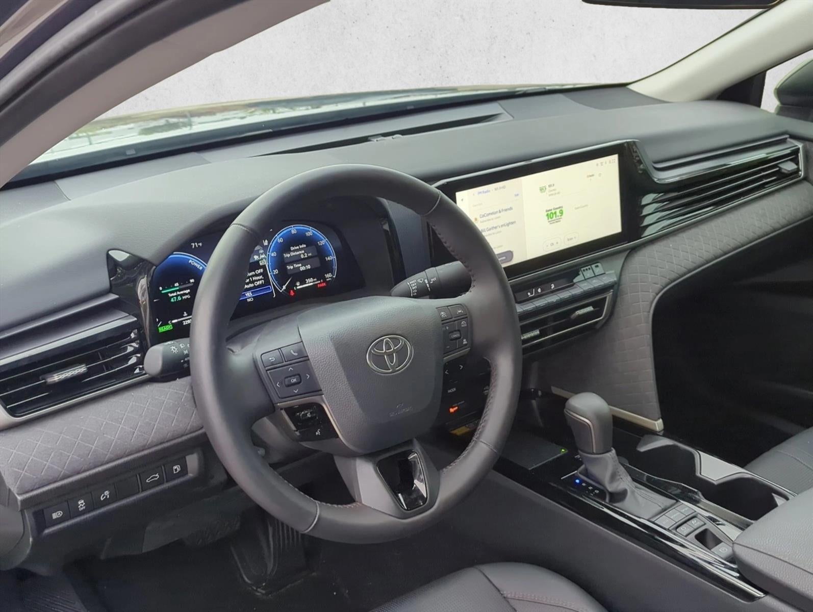 2025 Toyota Camry XLE (Natl)