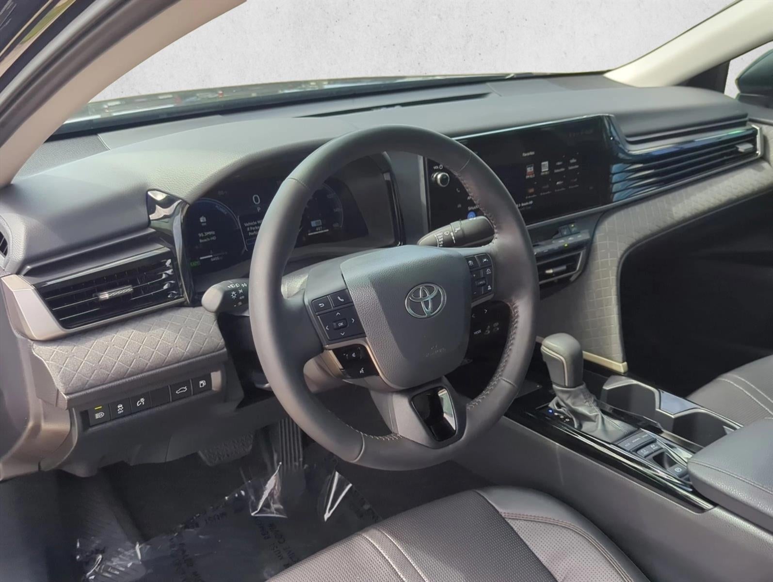 2026 Toyota Camry XLE (SE)