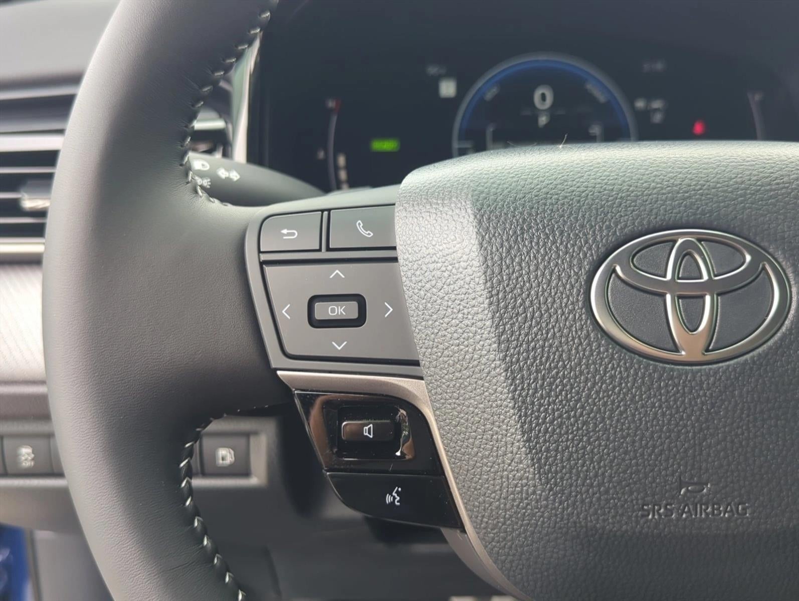 2026 Toyota Camry SE (SE)