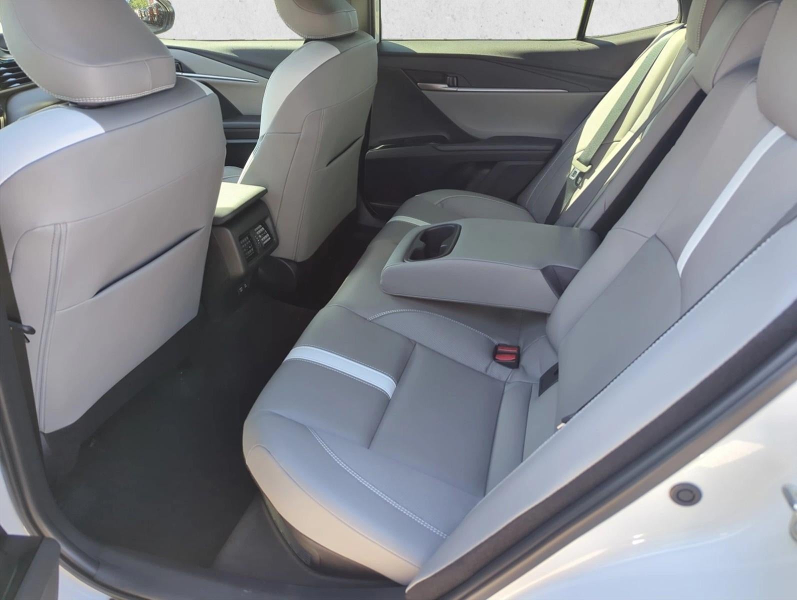 2026 Toyota Camry SE (SE)