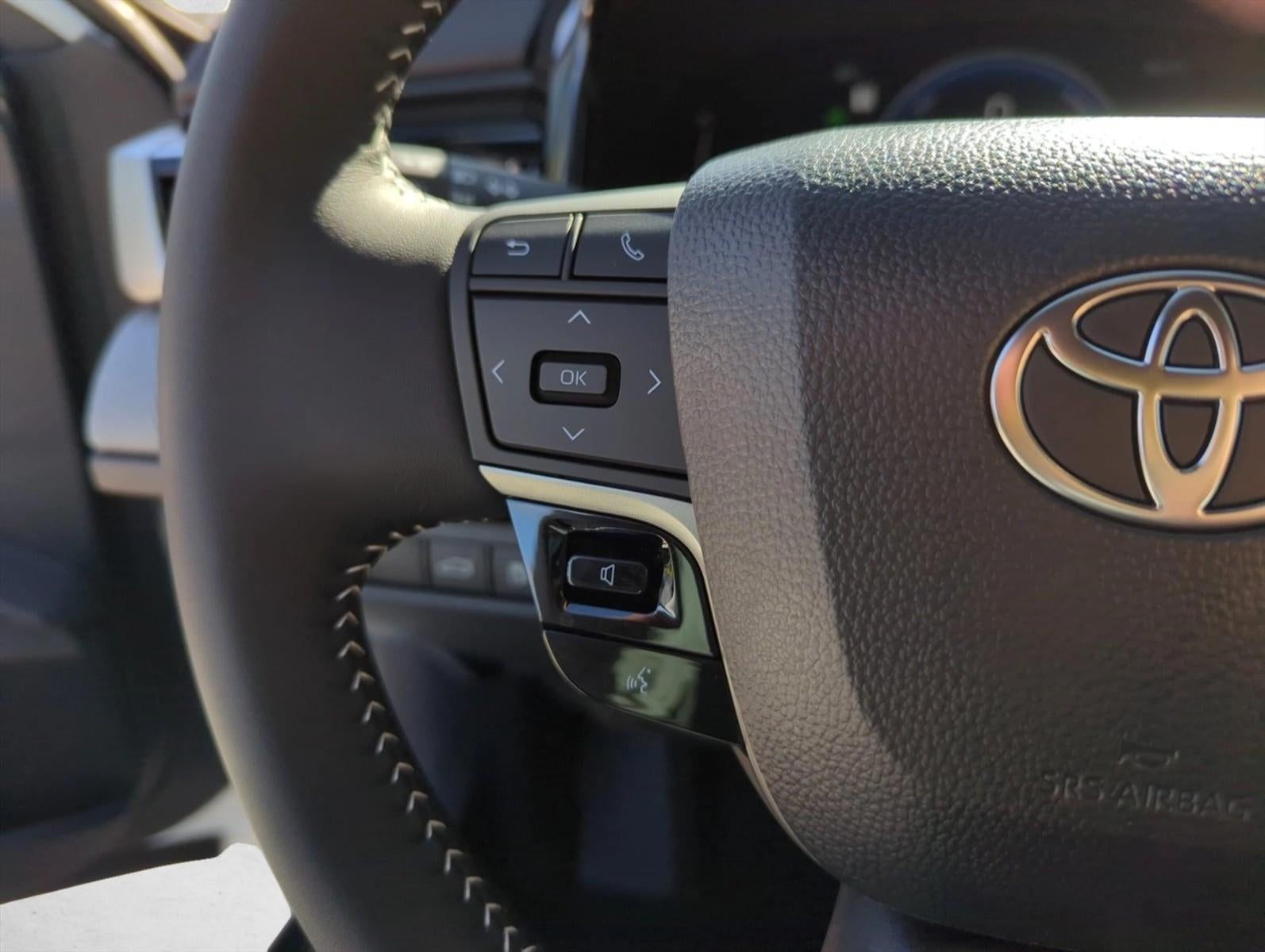 2026 Toyota Camry SE (SE)
