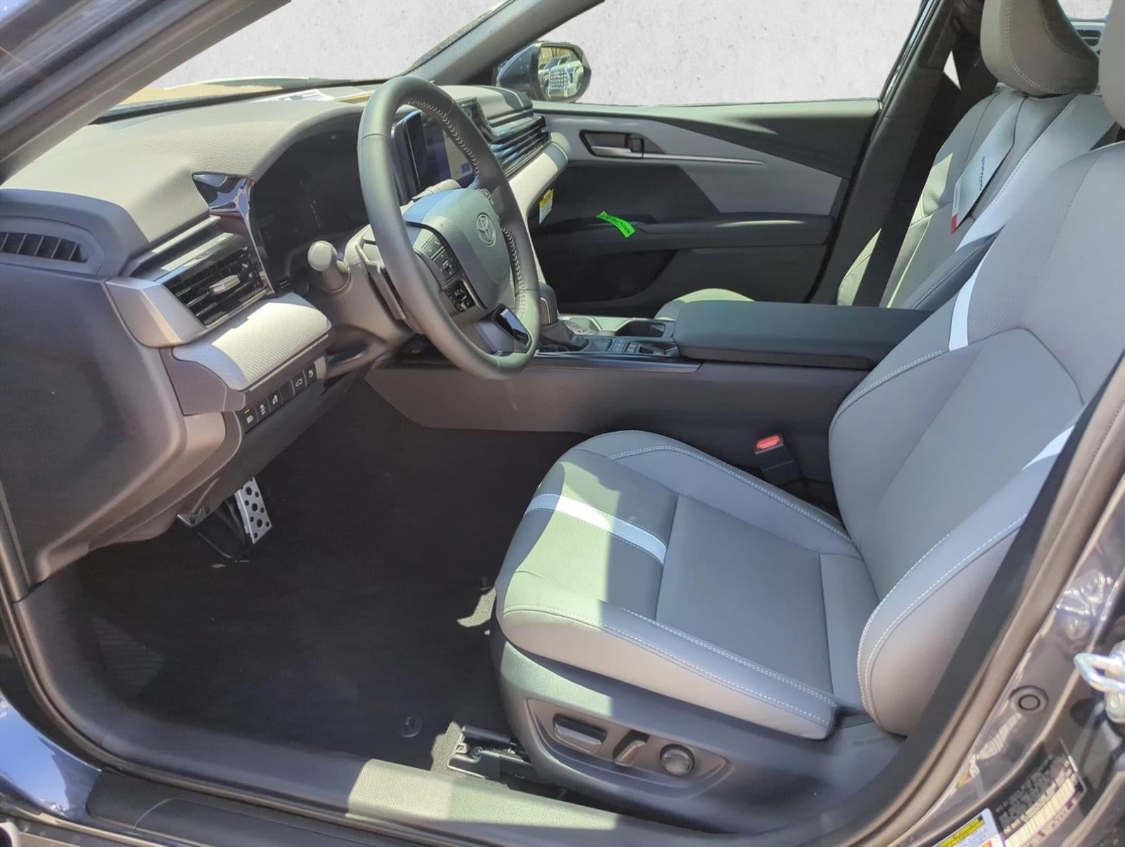 2026 Toyota Camry SE (SE)
