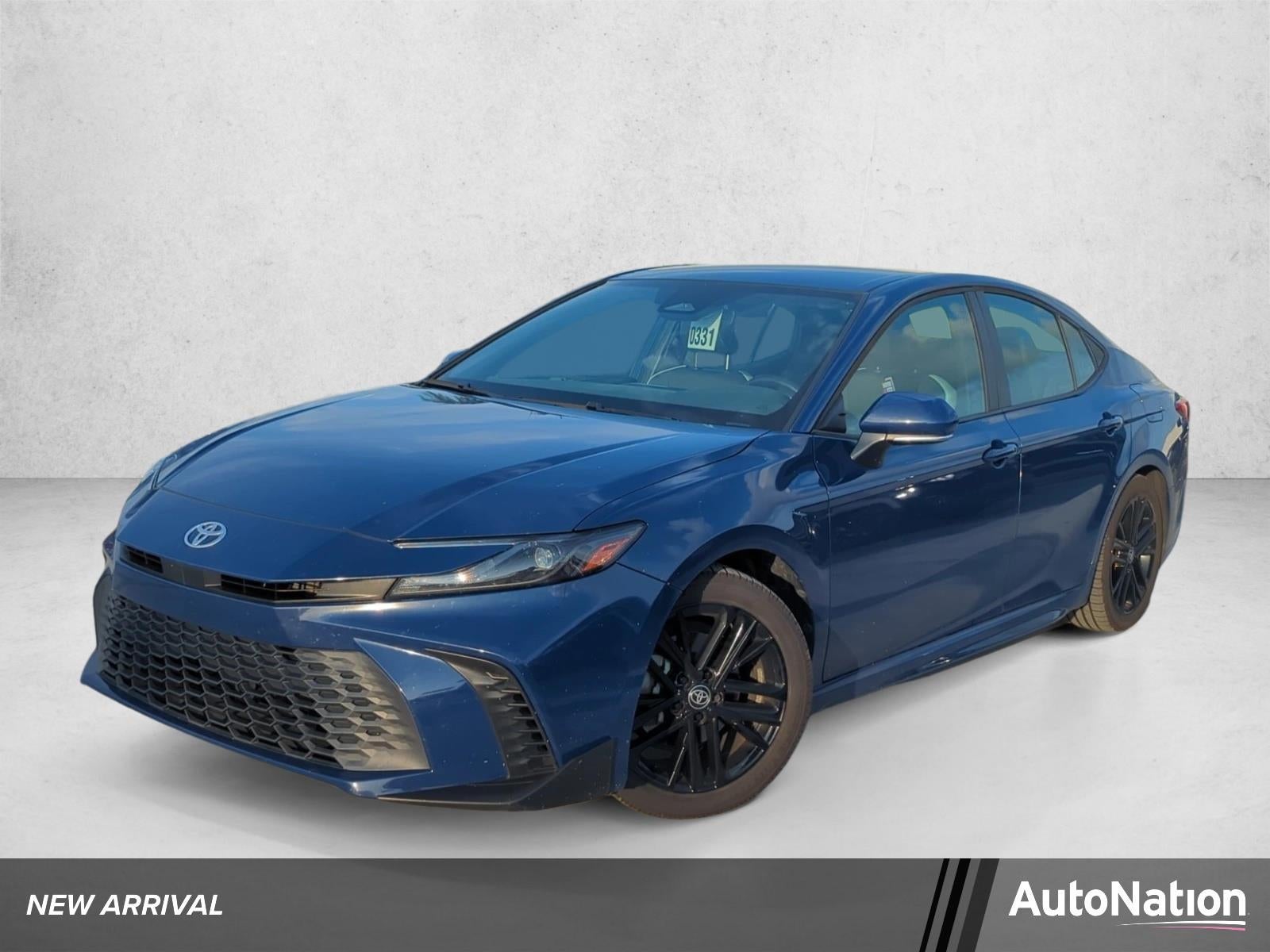 2025 Toyota Camry SE (Natl)