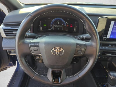 2025 Toyota Camry SE (Natl)