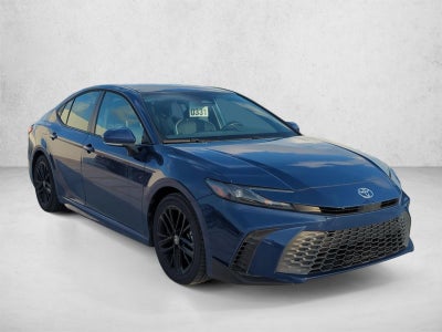 2025 Toyota Camry SE (Natl)