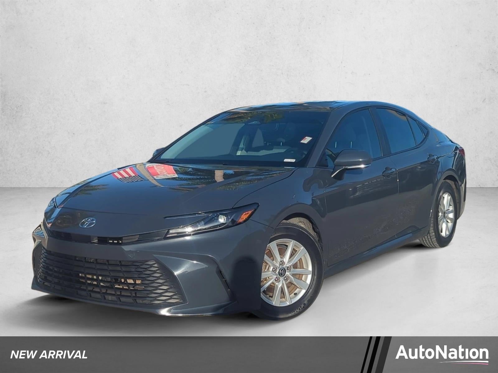 2025 Toyota Camry LE (Natl)