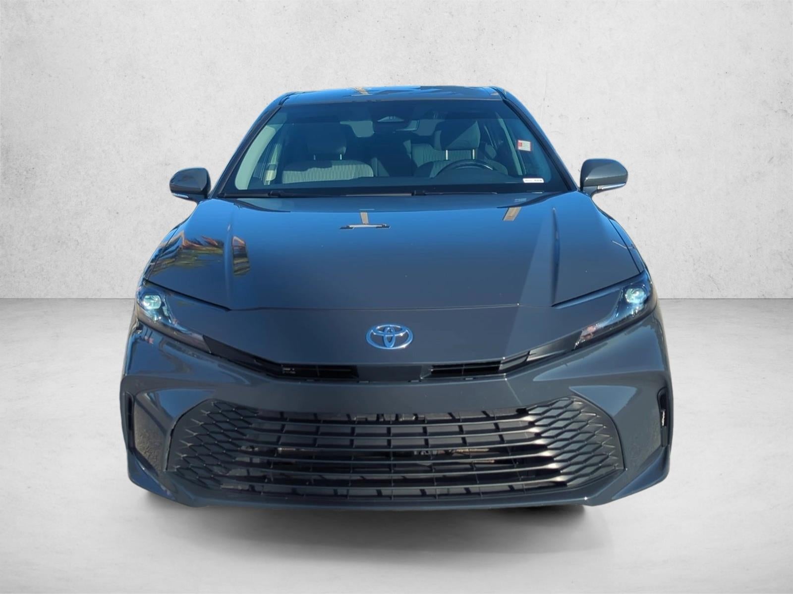 2025 Toyota Camry LE (Natl)