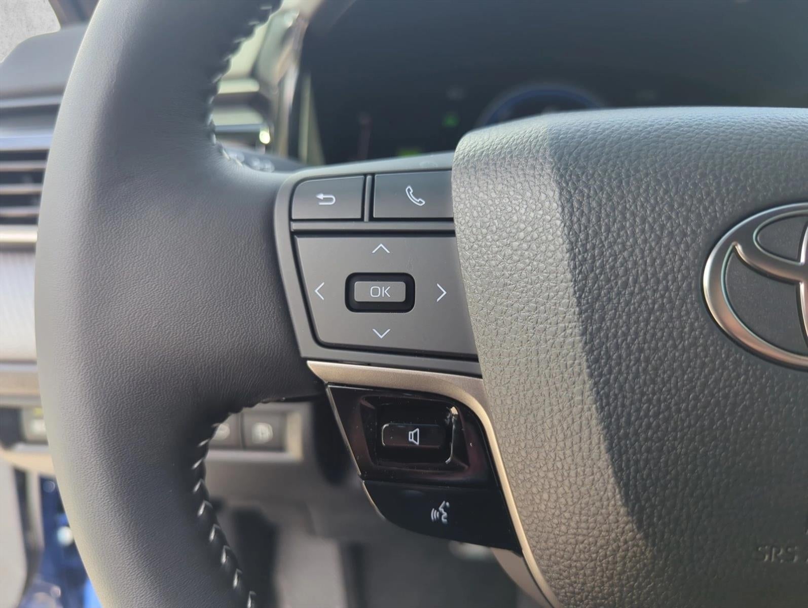 2026 Toyota Camry SE (SE)