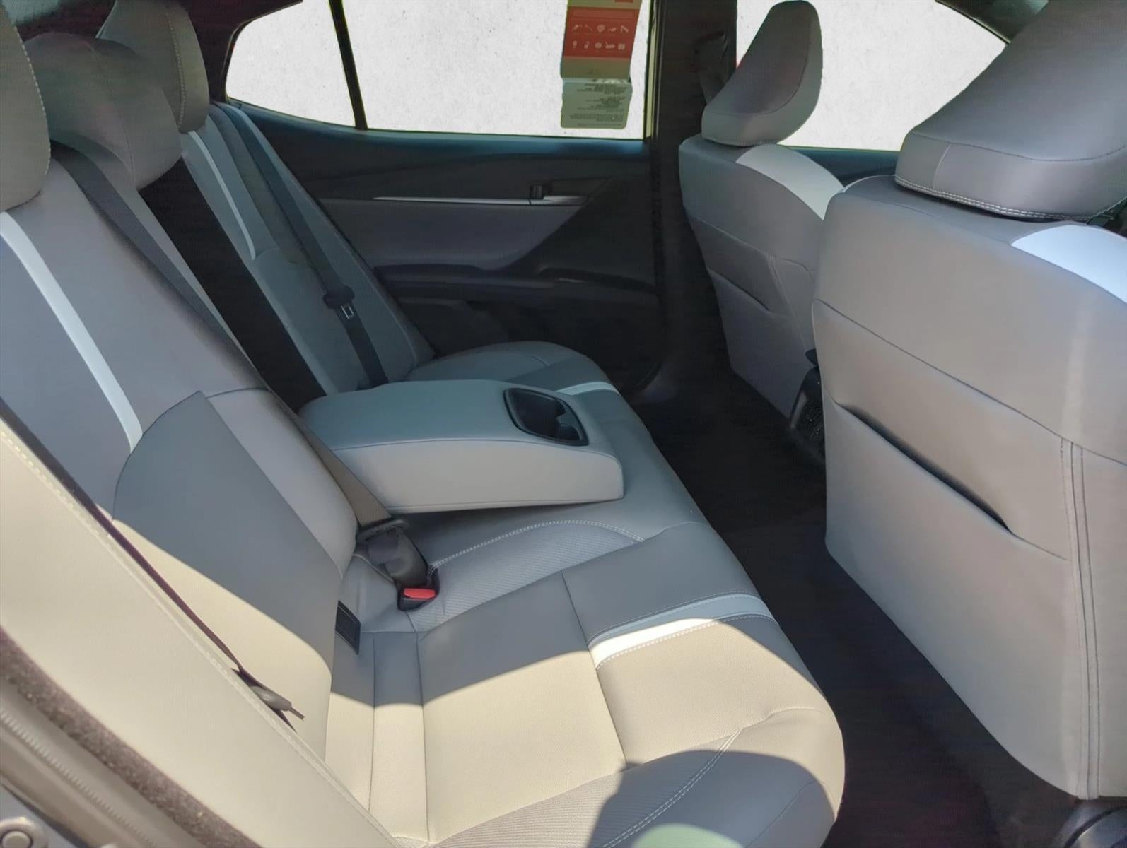 2026 Toyota Camry SE (SE)