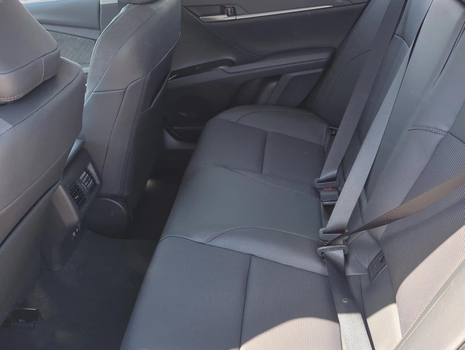 2026 Toyota Camry XLE (SE)