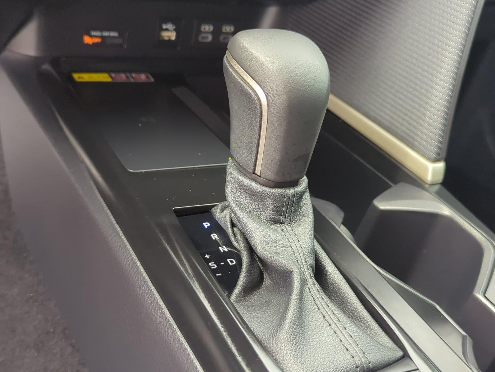 2025 Toyota Camry SE (SE)