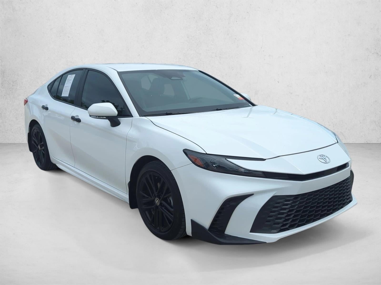 2025 Toyota Camry SE (SE)