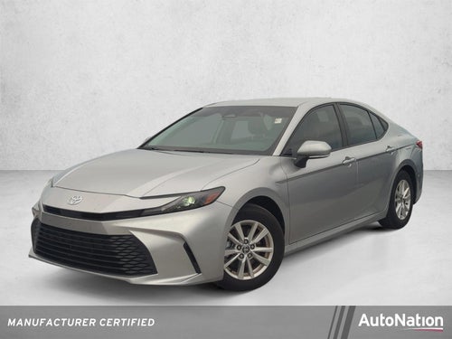2025 Toyota Camry LE (SE)