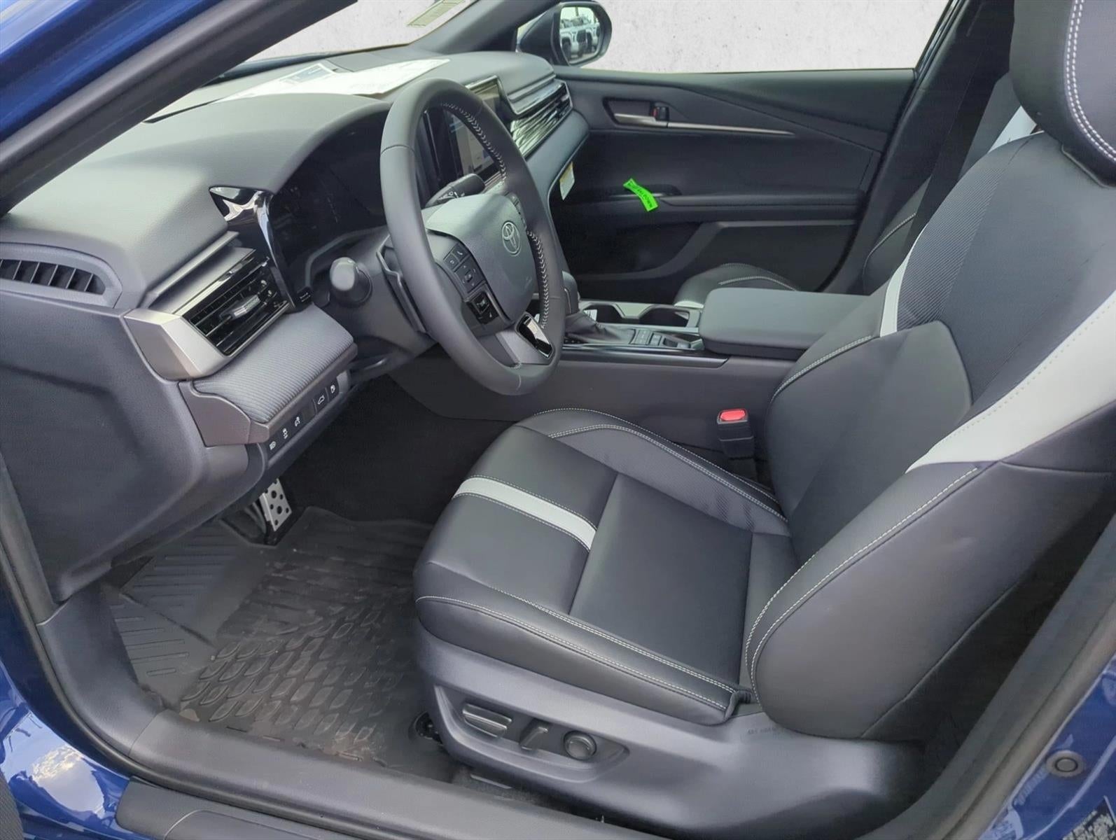 2026 Toyota Camry SE (SE)