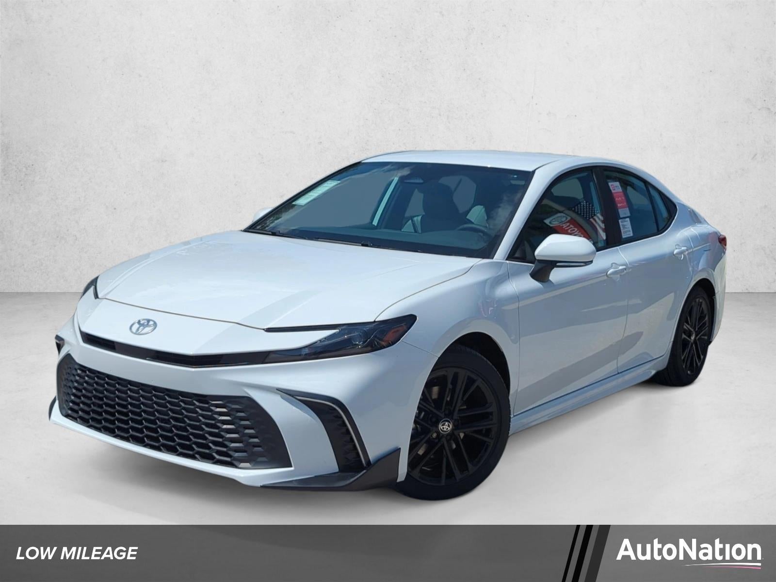 2026 Toyota Camry SE (SE)