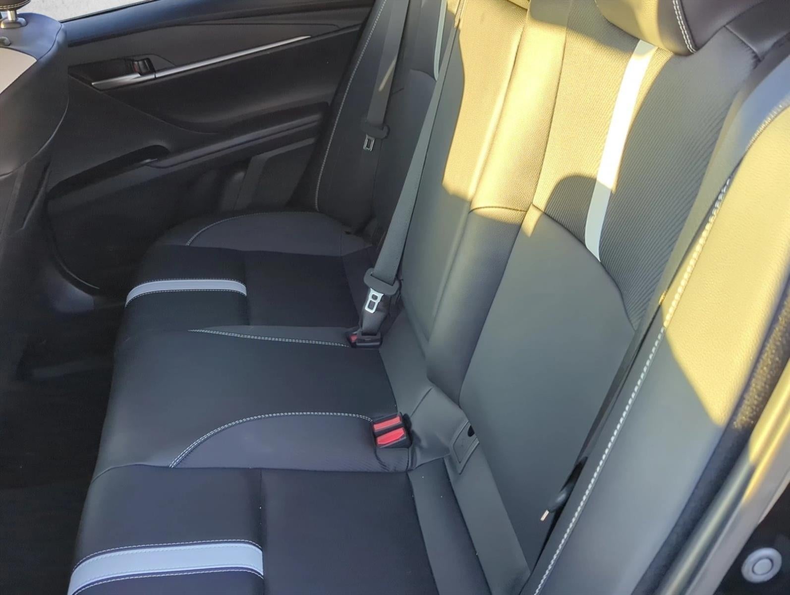 2025 Toyota Camry SE (SE)