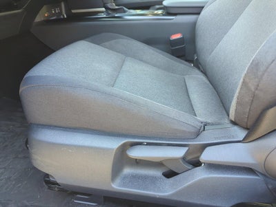 2025 Toyota Camry LE (SE)