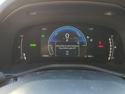 2025 Toyota Camry LE (SE)