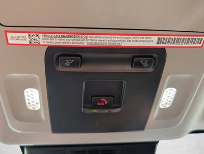 2025 Toyota Camry LE (SE)