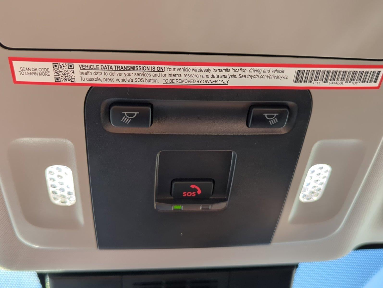 2025 Toyota Camry LE (SE)