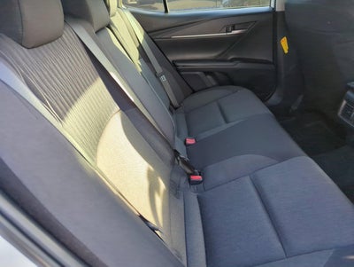 2025 Toyota Camry LE (SE)