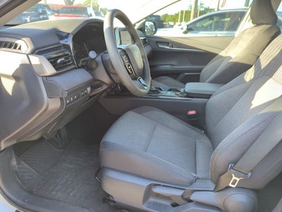 2025 Toyota Camry LE (SE)