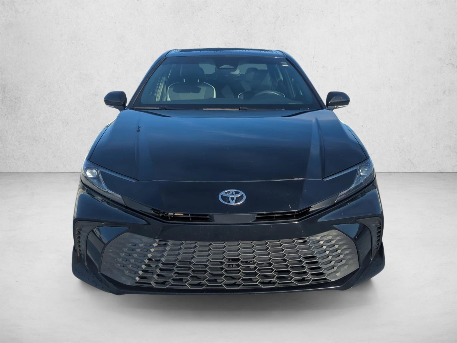 2025 Toyota Camry SE (Natl)