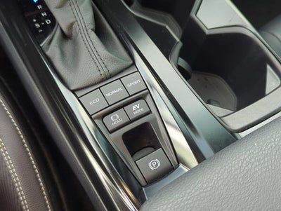 2025 Toyota Camry SE (Natl)