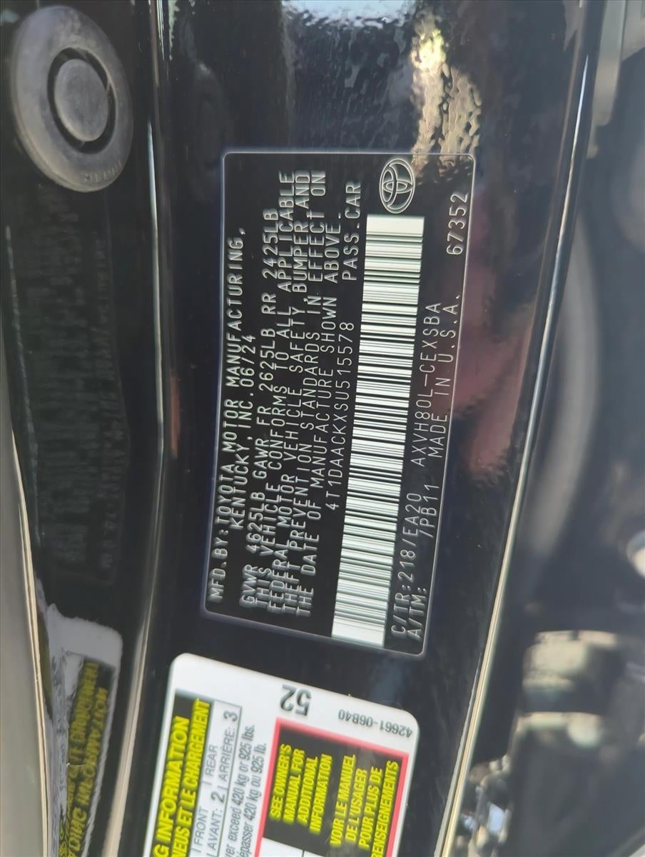 2025 Toyota Camry SE (Natl)