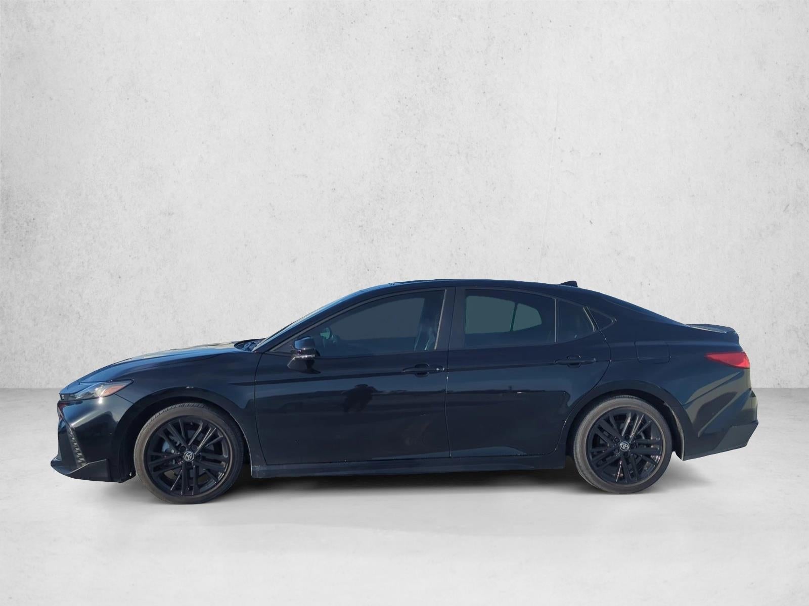 2025 Toyota Camry SE (Natl)
